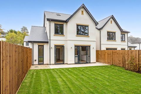 Cleevelands Drive, Cheltenham, GL50 4QD