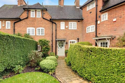 3 bedroom terraced house for sale, Asmuns Hill, London