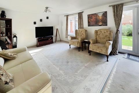 4 bedroom detached house for sale, Waun Draw, Caerphilly, CF83 3SL