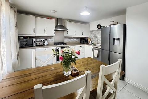 4 bedroom detached house for sale, Waun Draw, Caerphilly, CF83 3SL