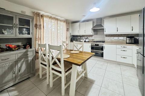 4 bedroom detached house for sale, Waun Draw, Caerphilly, CF83 3SL