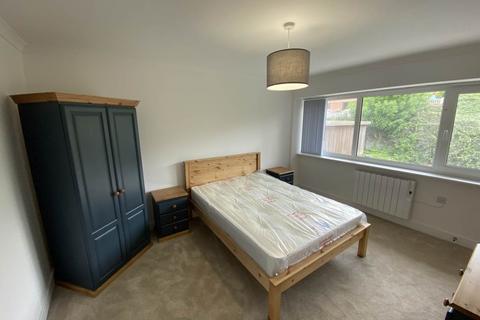 3 bedroom flat to rent, Brynderw, Stanley Road, Aberystwyth
