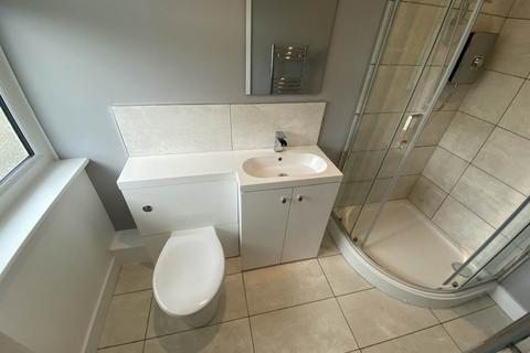3 bedroom flat to rent, Brynderw, Stanley Road, Aberystwyth