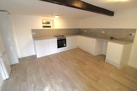 2 bedroom end of terrace house to rent, Lowlands Road, Mirfield, WF14 8LX