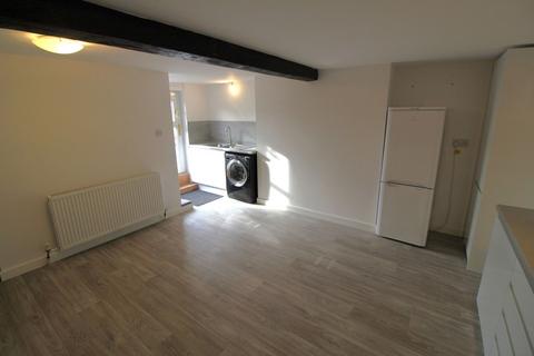 2 bedroom end of terrace house to rent, Lowlands Road, Mirfield, WF14 8LX