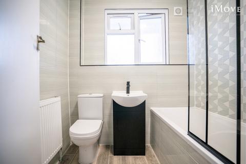undefined, Melbourne Court, London SE20