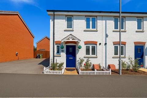 2 bedroom semi-detached house for sale, Bonaire Grange, Bletchley, Milton Keynes, MK3