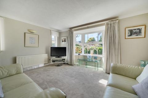 9 Shelley Close, Coulsdon, CR5 2LT