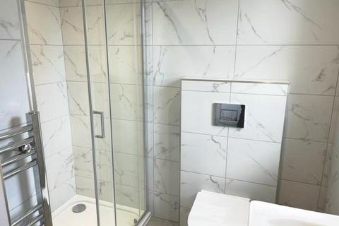 Studio to rent, Mount View Road, Crouch End, N4