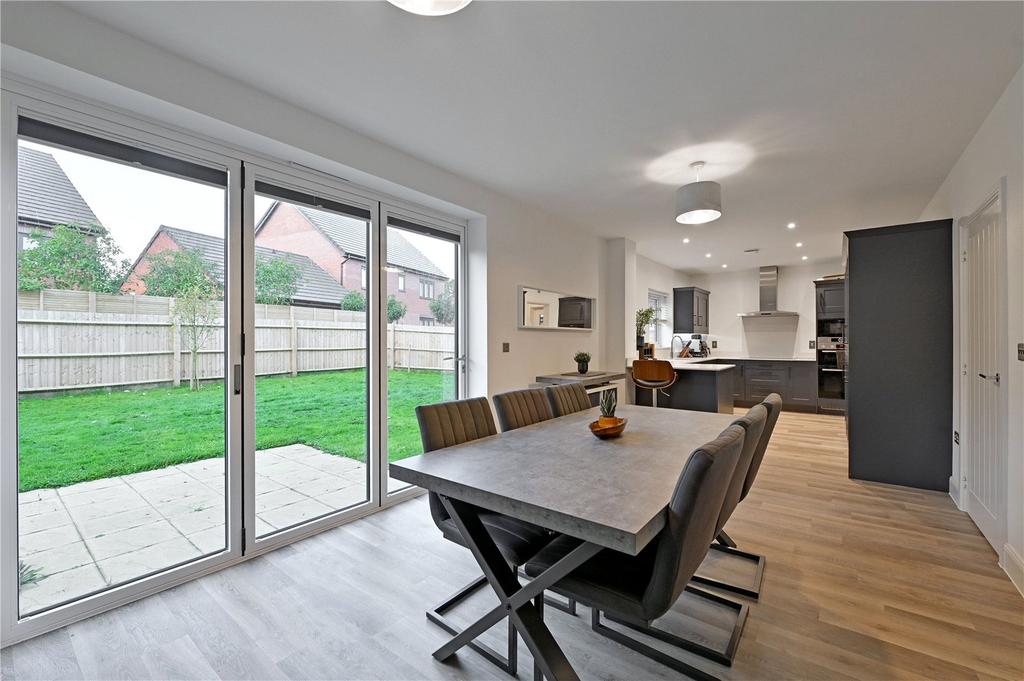Kitchen/Dining Room