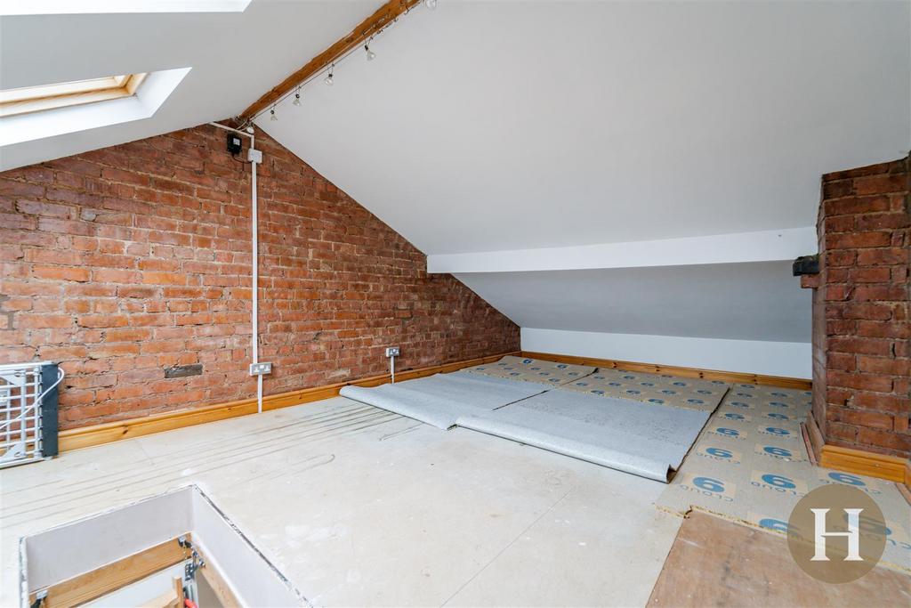 Hadleigh Estate Agents-24.jpg