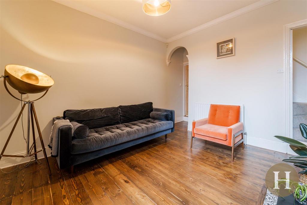 Hadleigh Estate Agents-8.jpg