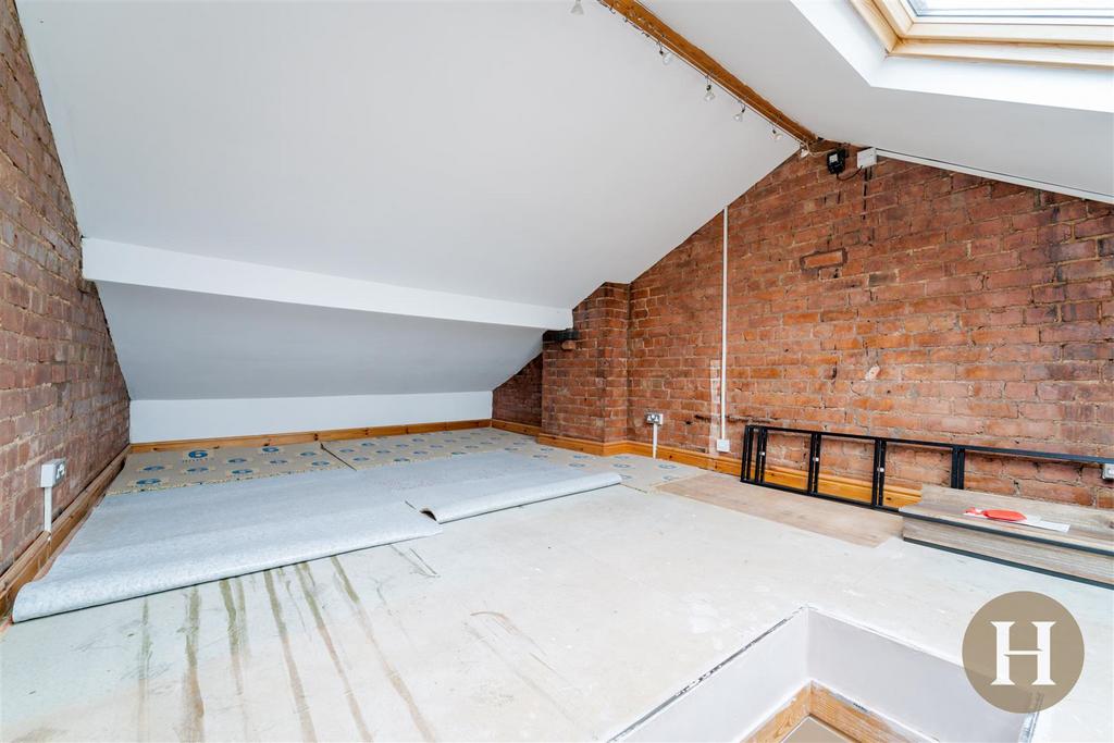 Hadleigh Estate Agents-21.jpg