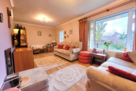 undefined, Manor Ride, Brent Knoll, Highbridge, Somerset, TA9
