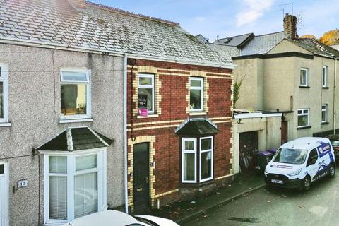 3 bedroom terraced house for sale, High Street, Pontypool NP4