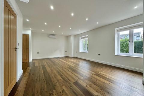 2 bedroom detached house for sale, Ship Road, Burnham-on-Crouch