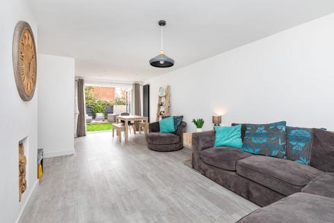 3 bedroom link detached house for sale, Loddon Close, Worthing, BN13