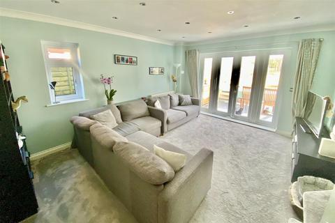 undefined, Mount Drive, St. Albans AL2