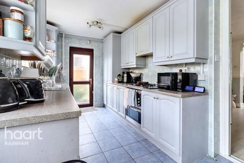 61 Brookway, Rainham, RM13 9HW