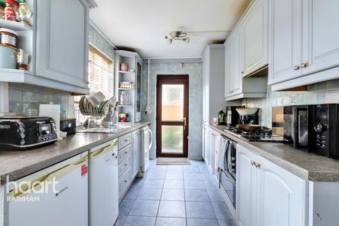 61 Brookway, Rainham, RM13 9HW