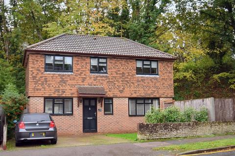 3 bedroom detached house for sale, Lambarde Road, Sevenoaks, TN13