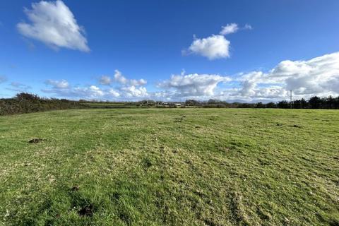 undefined, Coedana, Llanerchymedd, Anglesey, LL71