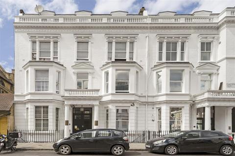1 bedroom flat to rent, Castletown Road, London W14