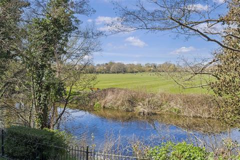 2 bedroom apartment for sale, Avebury Avenue, Tonbridge TN9