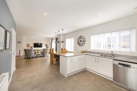 5 bedroom detached house for sale, 11 Burn Grange Park, Newtongrange, EH22