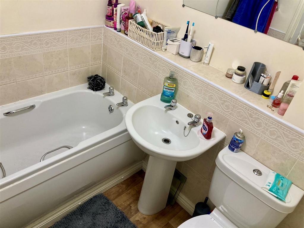 Bathroom.jpg