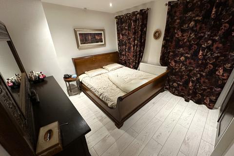 undefined, Caeglas Road, CF3 3JW