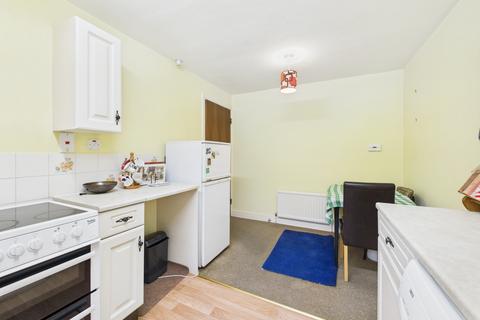 2 bedroom flat for sale, Billing Road, Abington, NN1 5RX