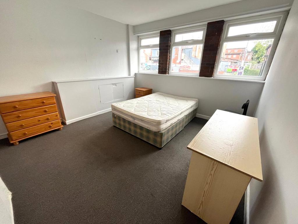 Downstairs Bedroom 1