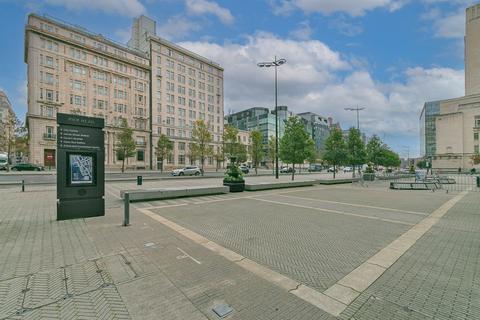 undefined, The Strand, Liverpool, L2