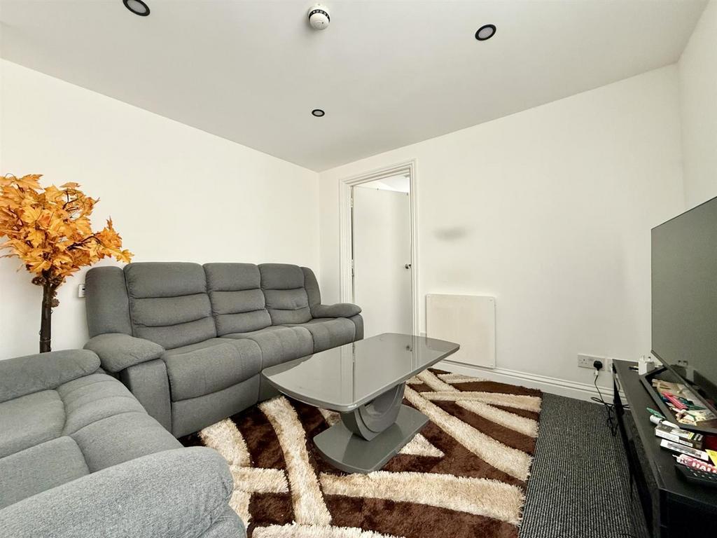 Lounge2.jpg