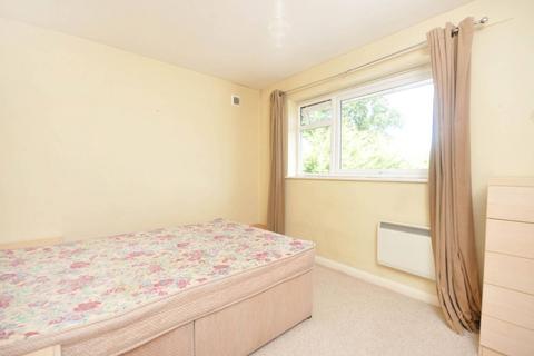 undefined, Highclere Court, Knaphill, Woking, GU21