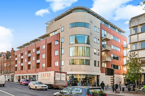 2 bedroom flat for sale, Holloway Road, Islington, London