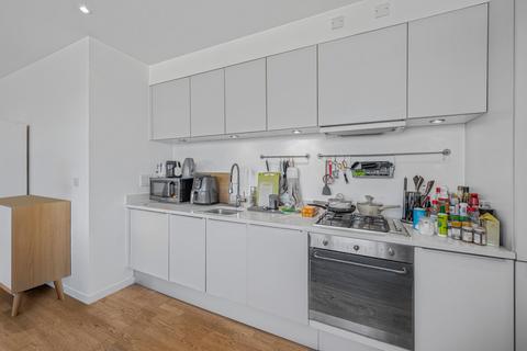 2 bedroom flat for sale, Holloway Road, Islington, London