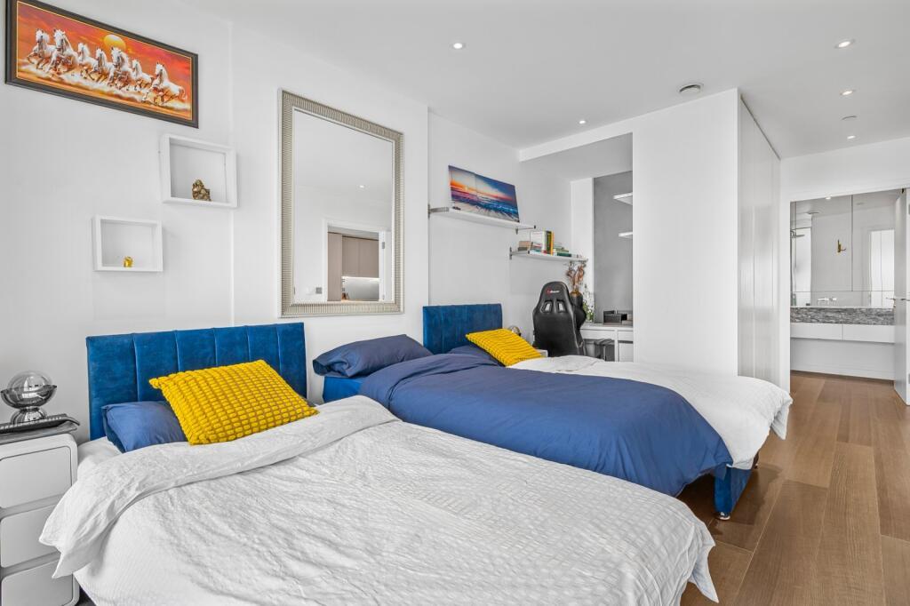 43310 HEA228586 L IMG 21 0000.jpeg