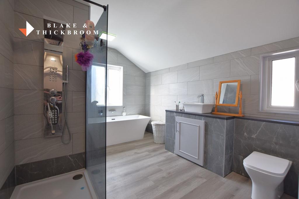 Family bathroom