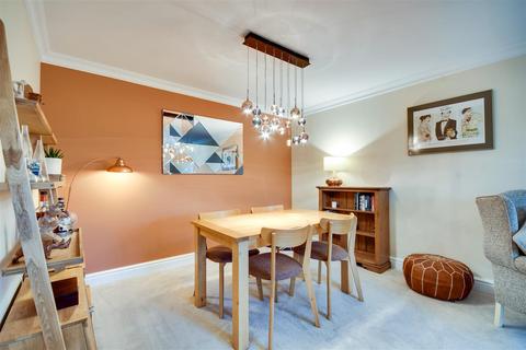 2 bedroom apartment for sale, Poplar Drive, Hutton, Brentwood