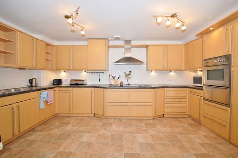 2 bedroom apartment for sale, Eastcote Road, Pinner
