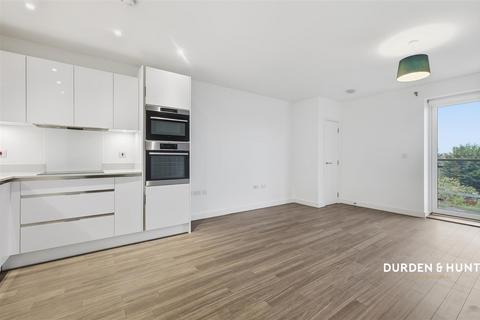 1 bedroom apartment for sale, St. Clements Avenue, Harold Wood, RM3