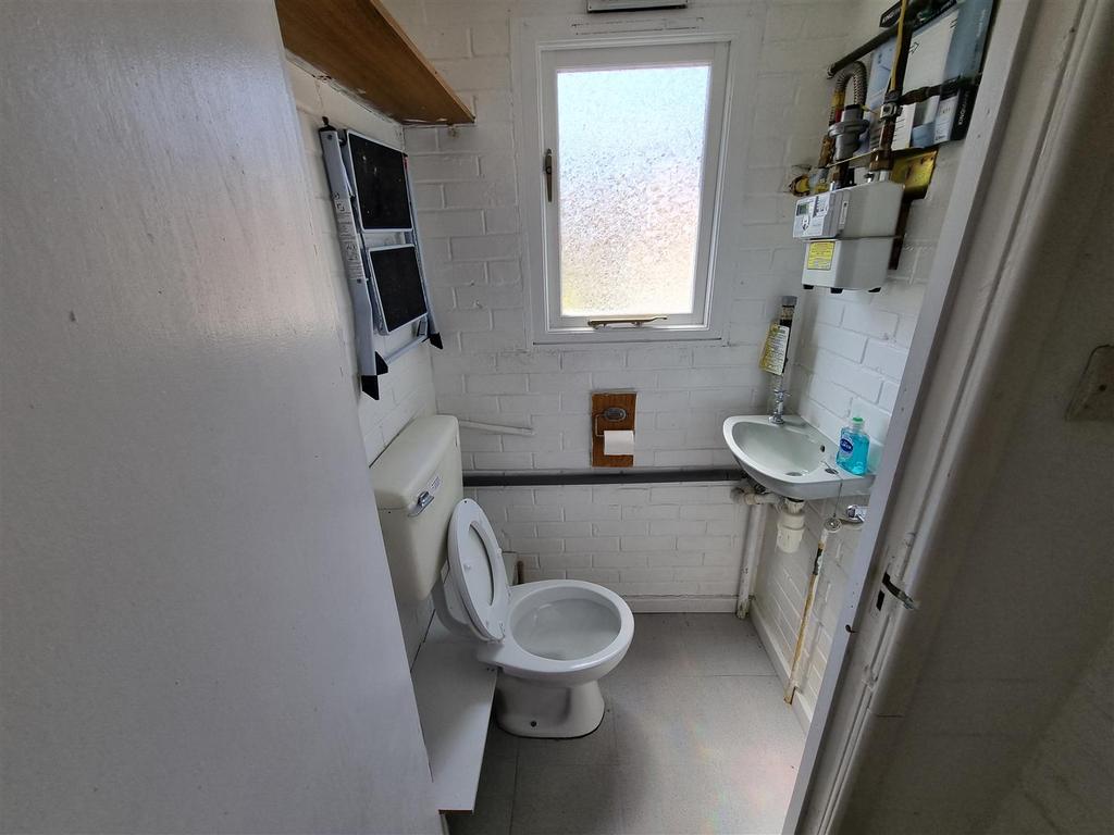 Downstairs wc
