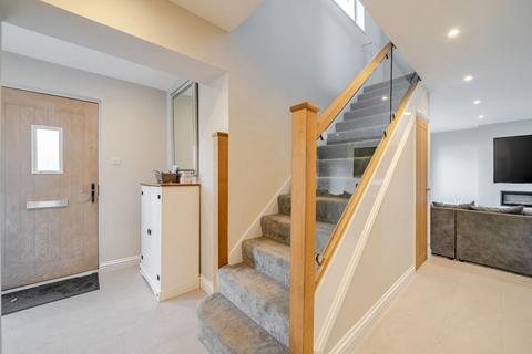 43 Ambrose Road, Tadley, RG26 4JS
