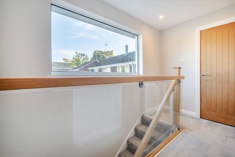 43 Ambrose Road, Tadley, RG26 4JS