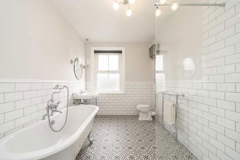 29 Braemar Road, Brentford, TW8 0NR