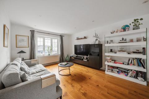 3 bedroom terraced house for sale, Claremont Avenue, Motspur Park, KT3