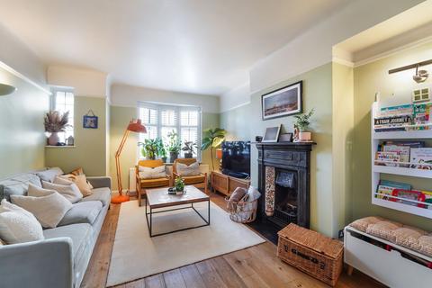 undefined, Browns Road, Surbiton KT5