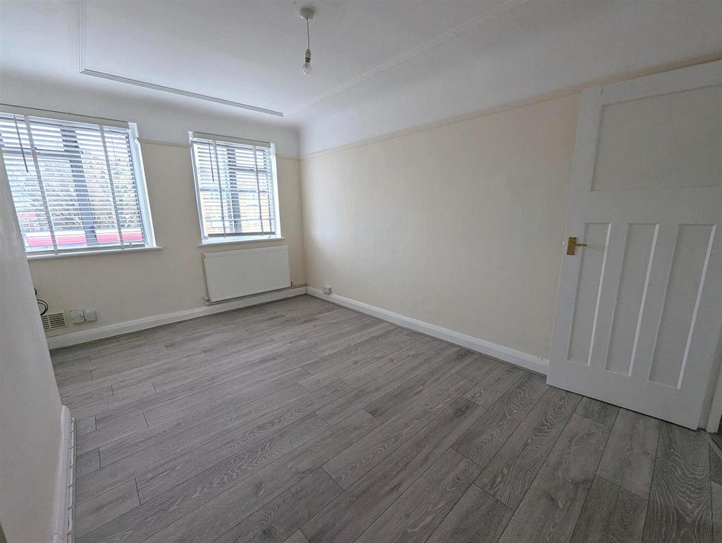 PXL 20251118 112359031.jpg